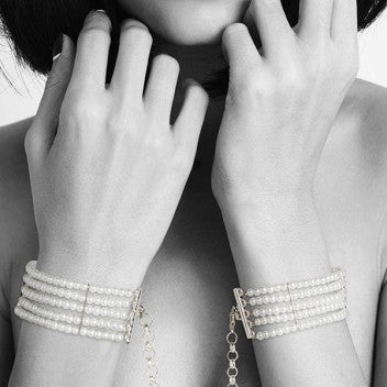 Bijoux Indiscrets Plaisir Nacré Handcuffs - 
