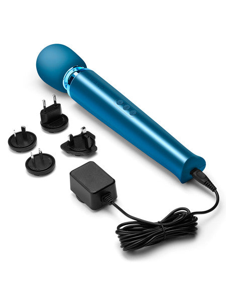 Le Wand Rechargeable Massager (various colours)