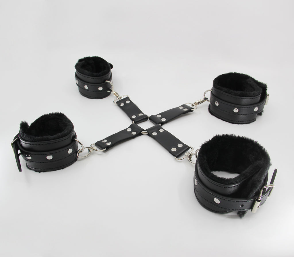Love In Leather PU Hog Tie Shackle